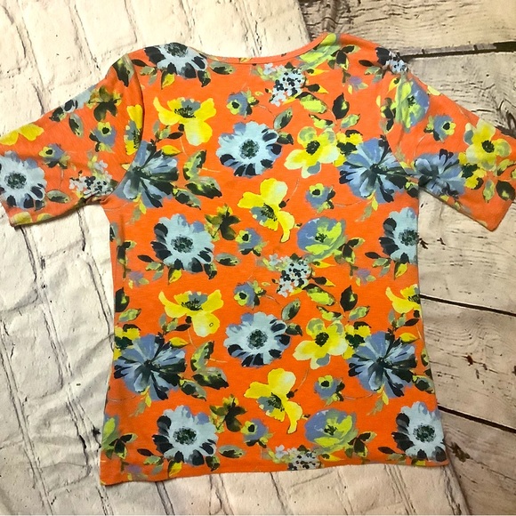 TIME AND TRUE WOMENS TOP. - Picture 2 of 3